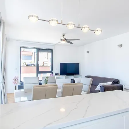 Euphoria Luxury Split