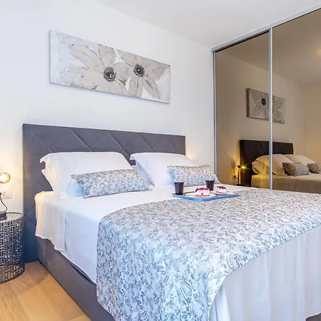 Euphoria Luxury Apartman *