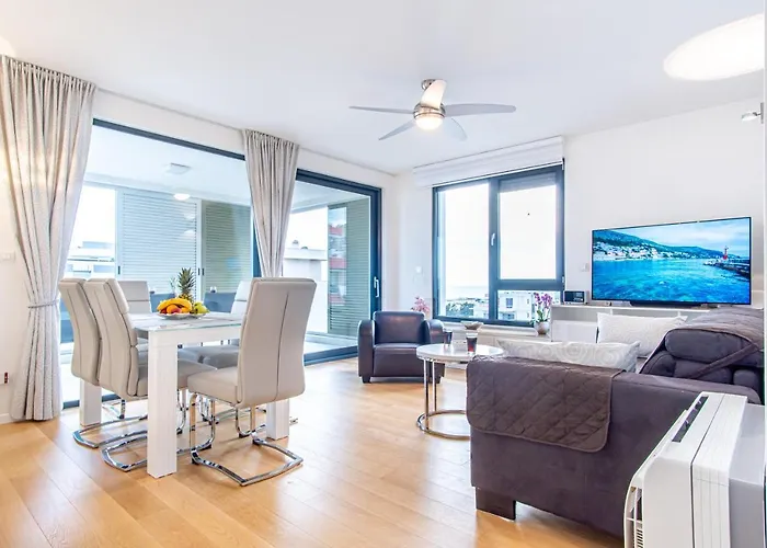 Euphoria Luxury Split